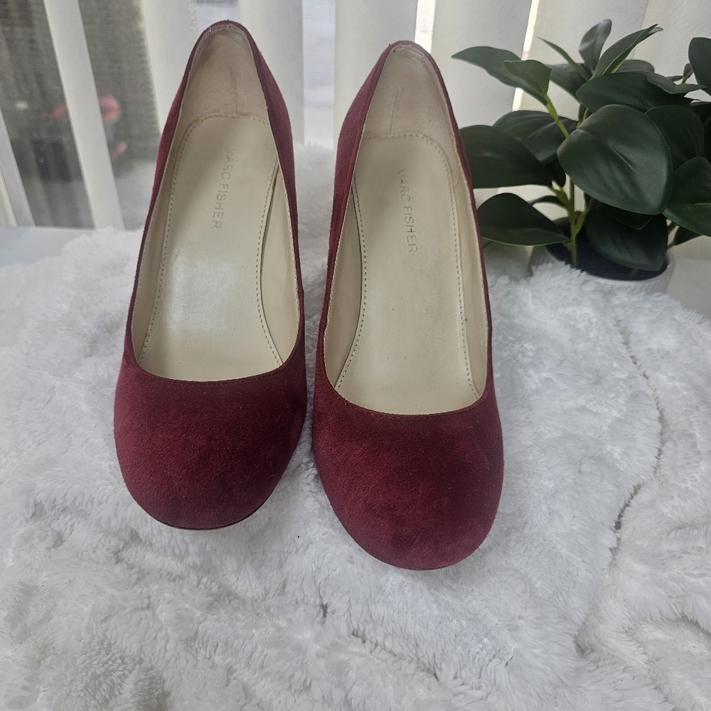 Marc Fisher Women's Burgundy Flats